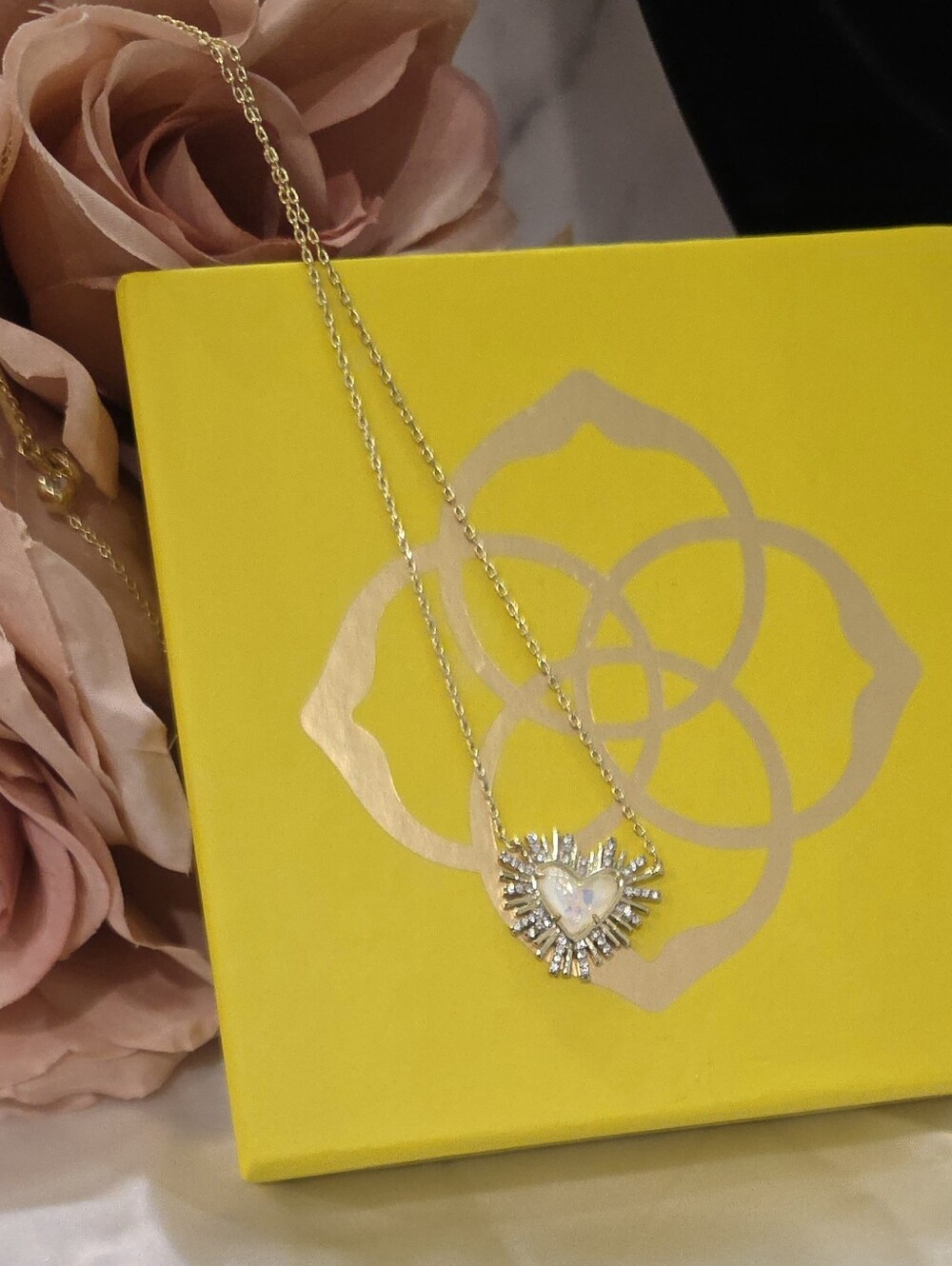 Kendra Scott x Dolly Parton Sunburst Heart Necklace with Iridescent Center